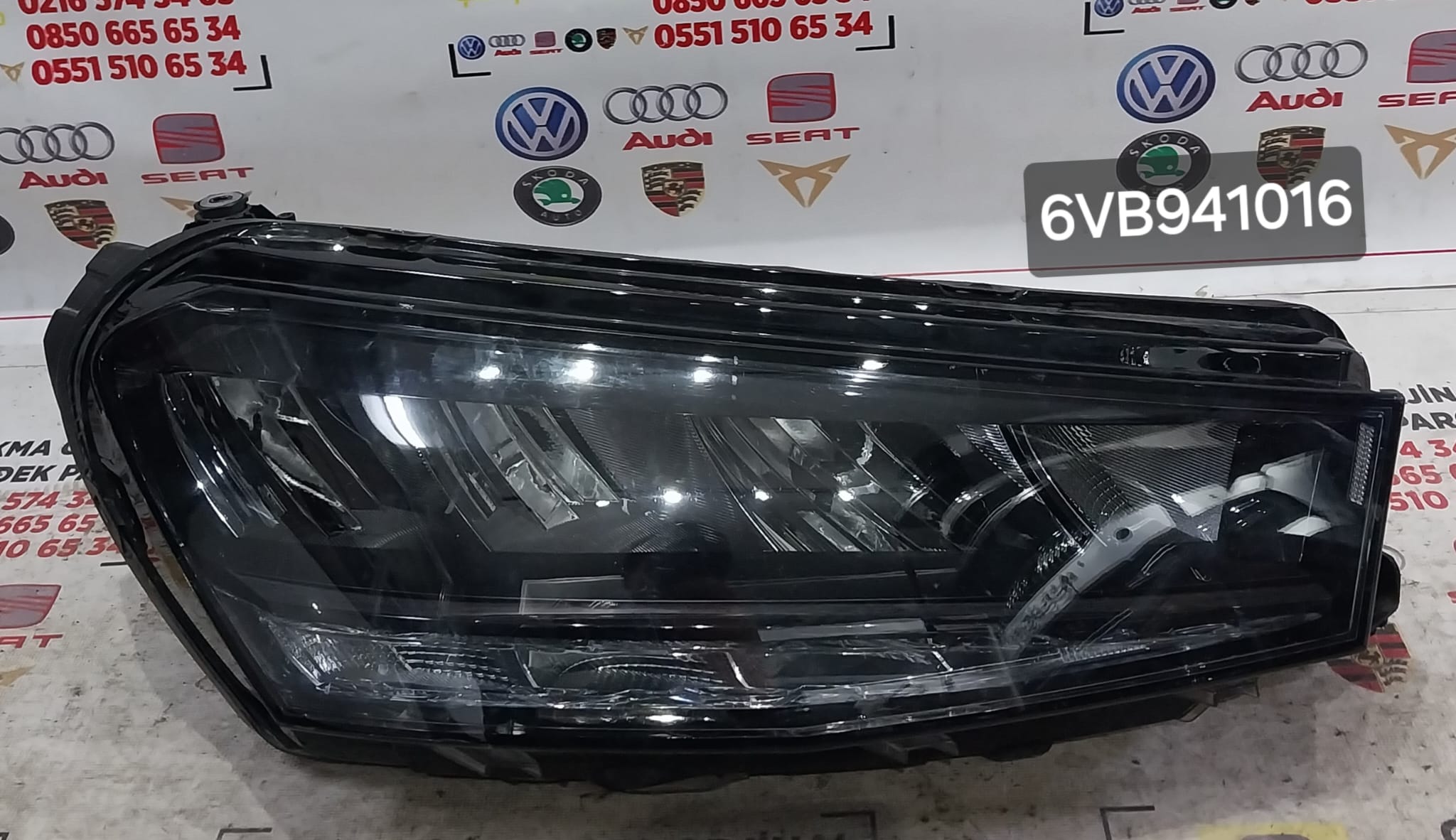 SKODA FABİA 2021-2024 SAĞ FAR OEM 6VB941016