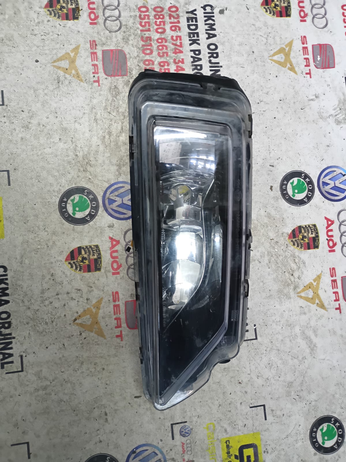 VOLKSWAGEN AMAROK SİS FARI ÇIKMA SÖKME YEDEK PARÇA