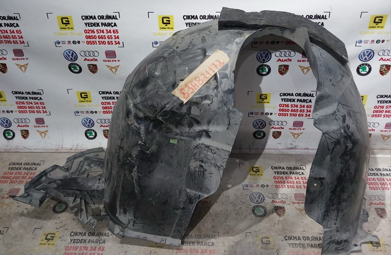 AUDİ Q3 SAĞ ÖN DAVLUMBAZ OEM 83A821172