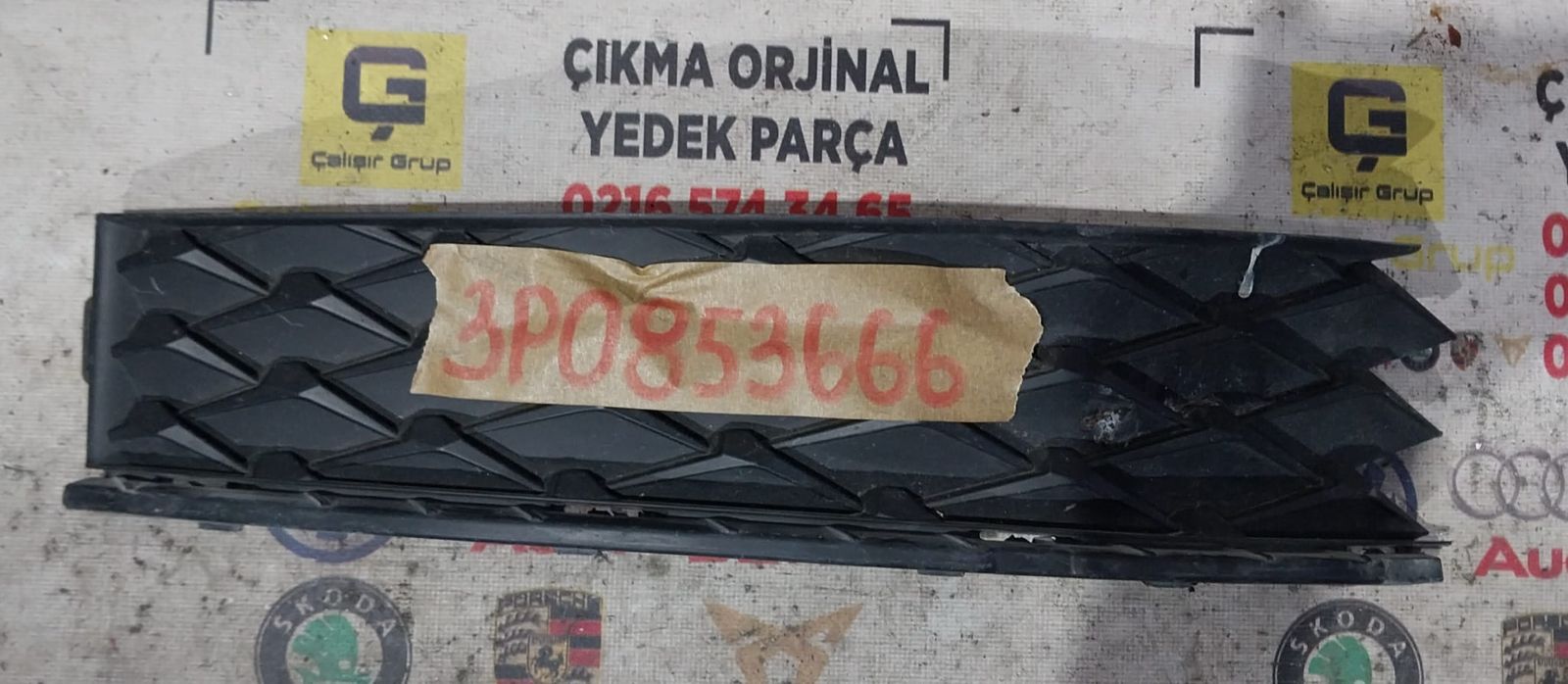 SKODA SUPERB 2025 SAĞ TAMPON KAPLAMASI OEM 3P0853666