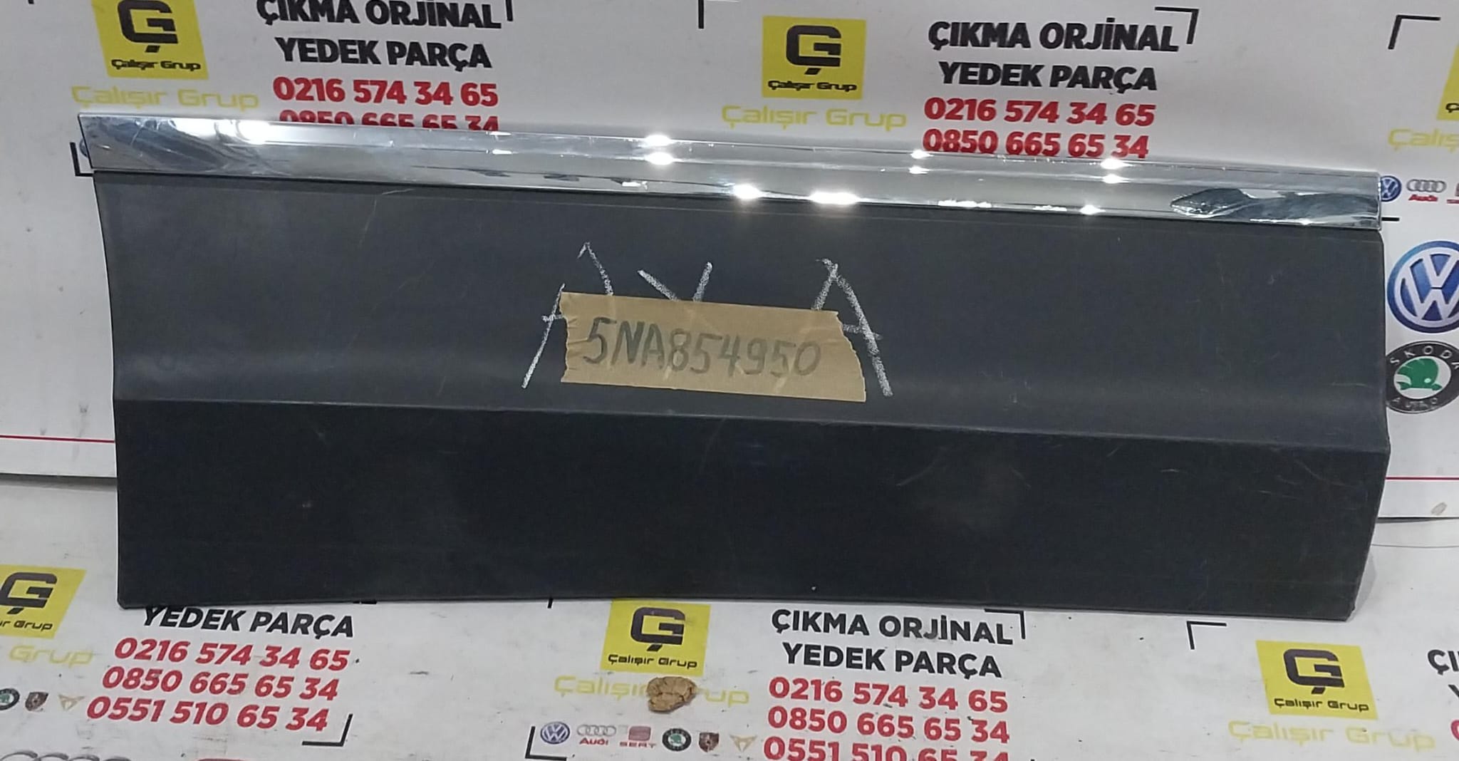 VOLKSWAGEN TİGUAN SAĞ ARKA KAPI BANDI OEM 5NA854950