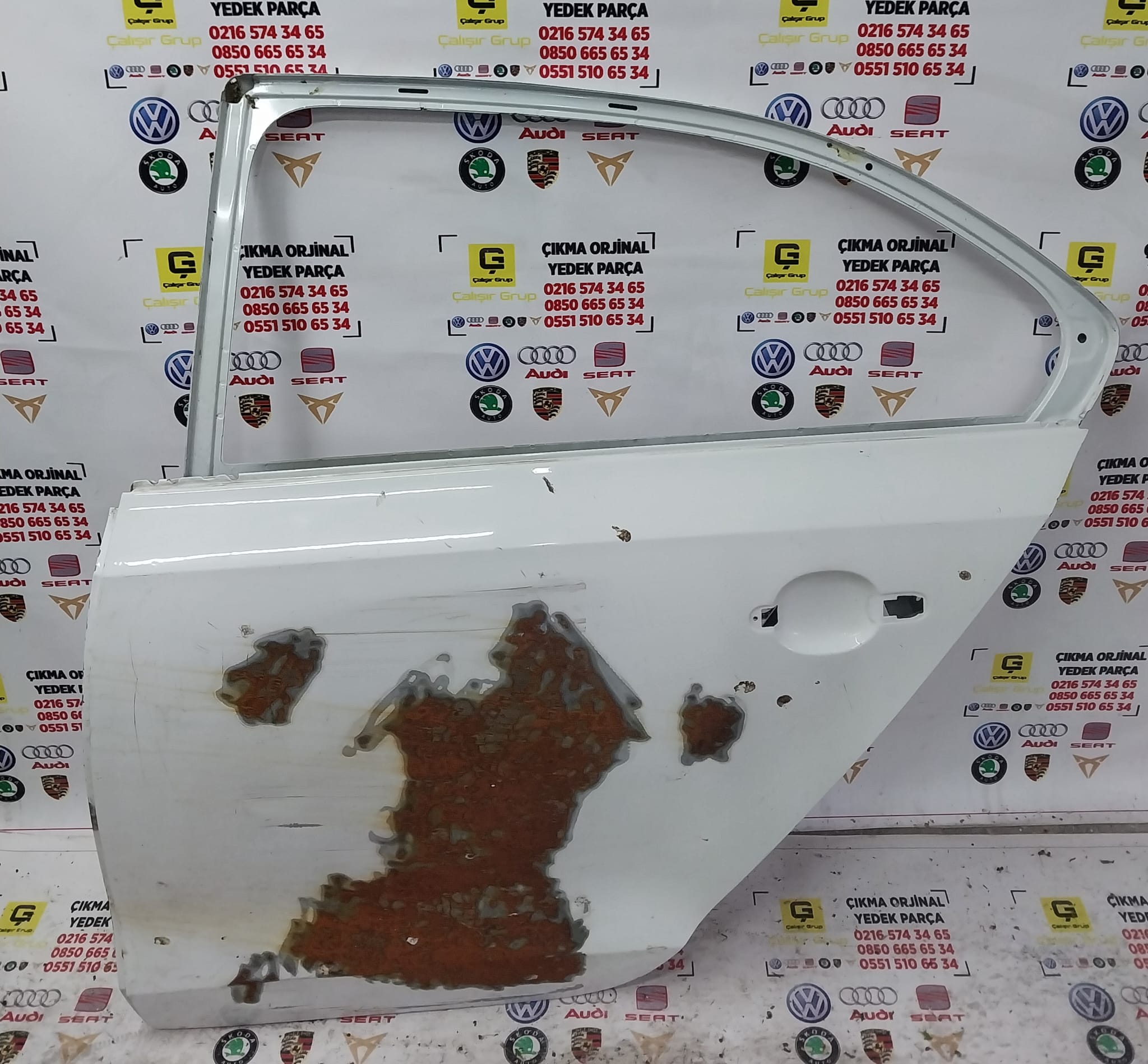 VOLKSWAGEN JETTA SOL ARKA KAPI ÇIKMA SÖKME YEDEK PARÇA