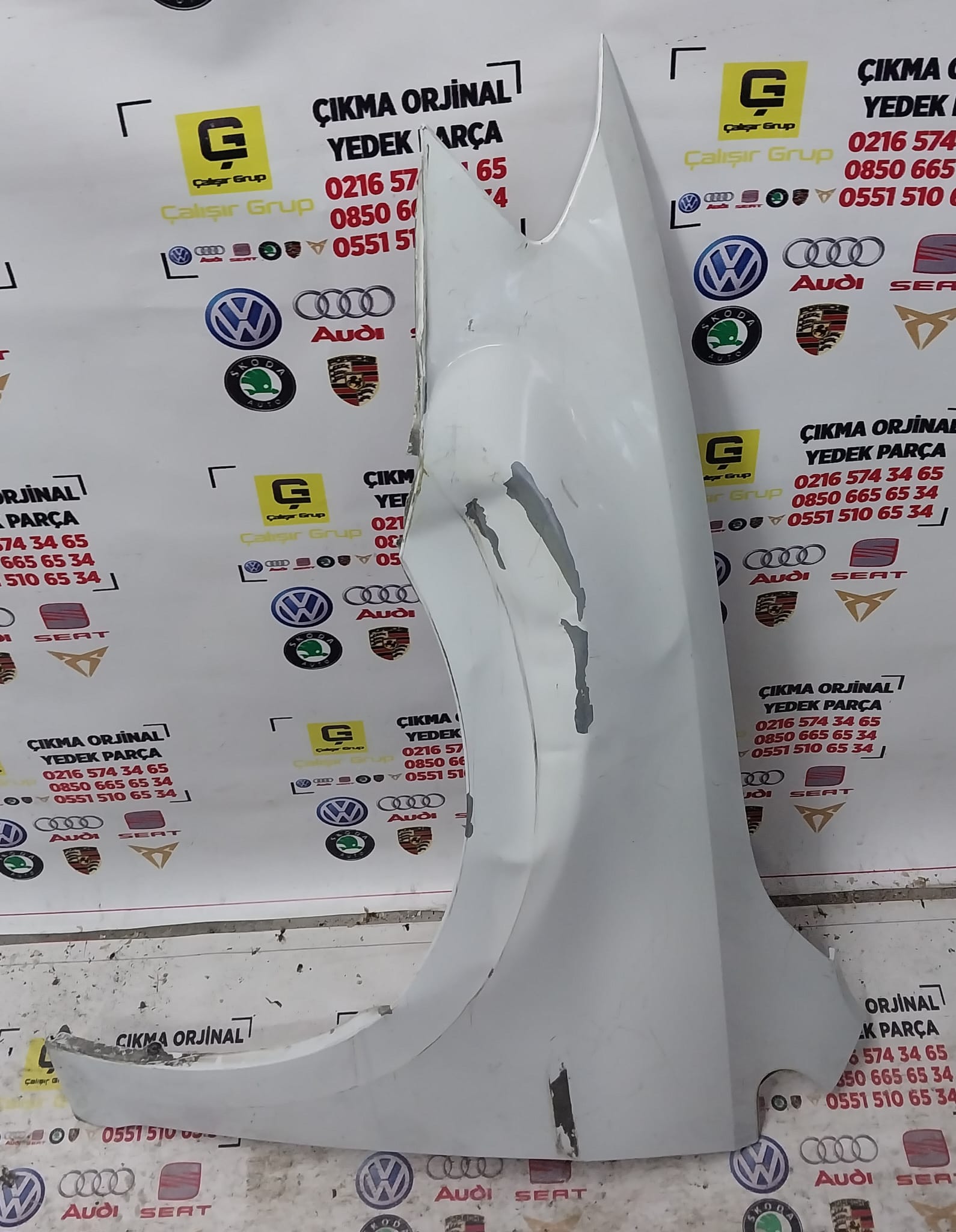 VOLKSWAGEN GOLF 7.5 SOL ÖN ÇAMURLUK OEM 5G0821105
