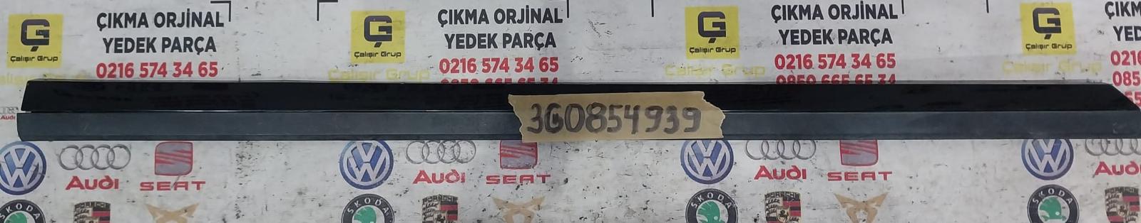 VOLKSWAGEN PASSAT B8 SOL ÖN KAPI BANDI OEM 3G0854939