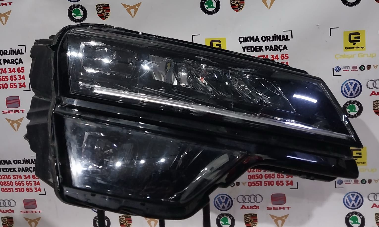 SKODA KAROQ 2019-2021 SAĞ FAR ORJİNAL SÖKME