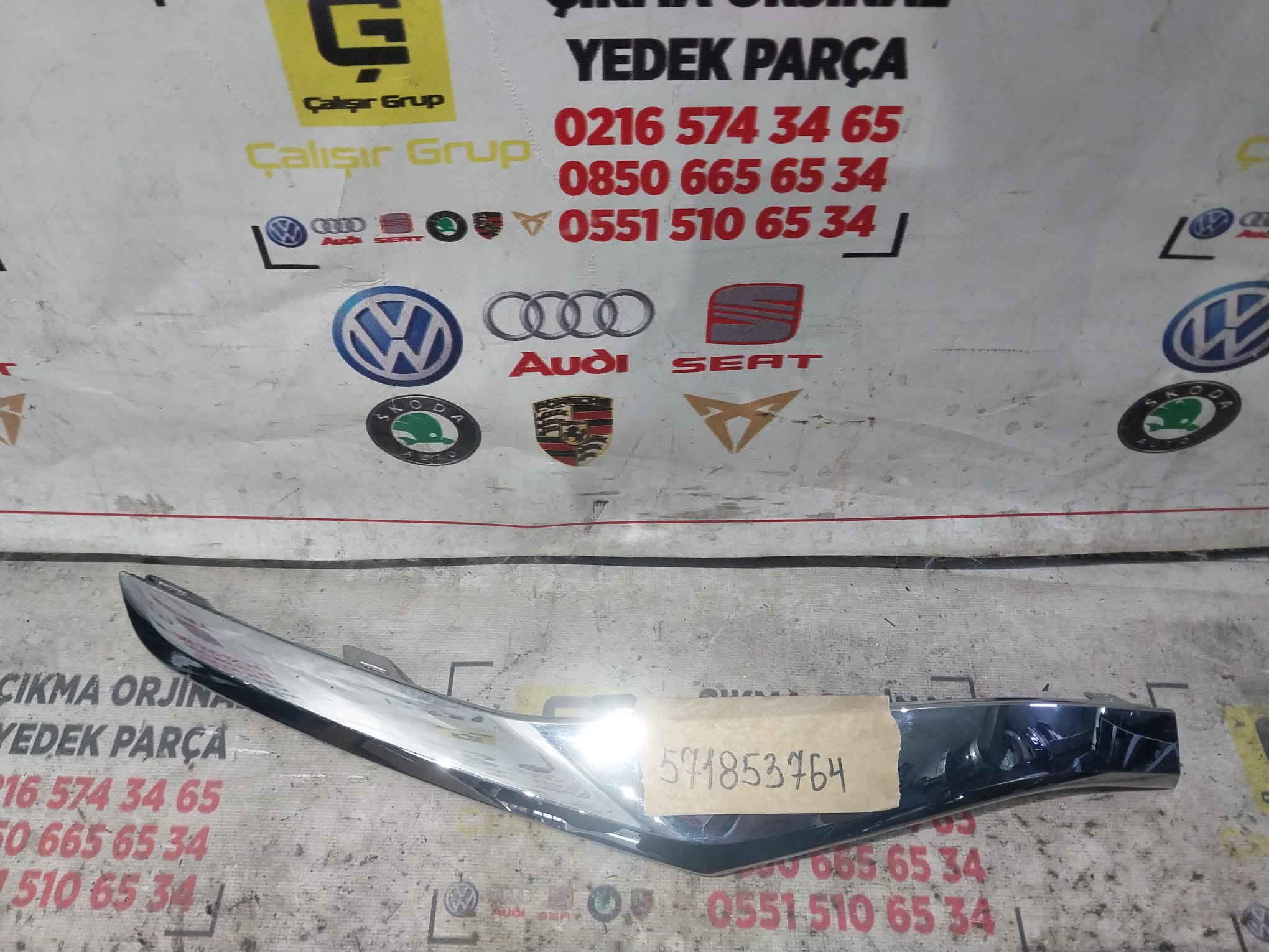 VOLKSWAGEN TİGUAN 2024-2025 ÖN TAMPON SAĞ KROM ÇİTASI OEM 571853764