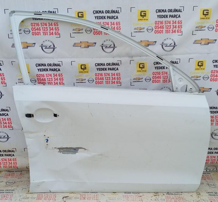 VOLKSWAGEN JETTA SAĞ ÖN KAPI ÇIKMA SÖKME YEDEK PARÇA